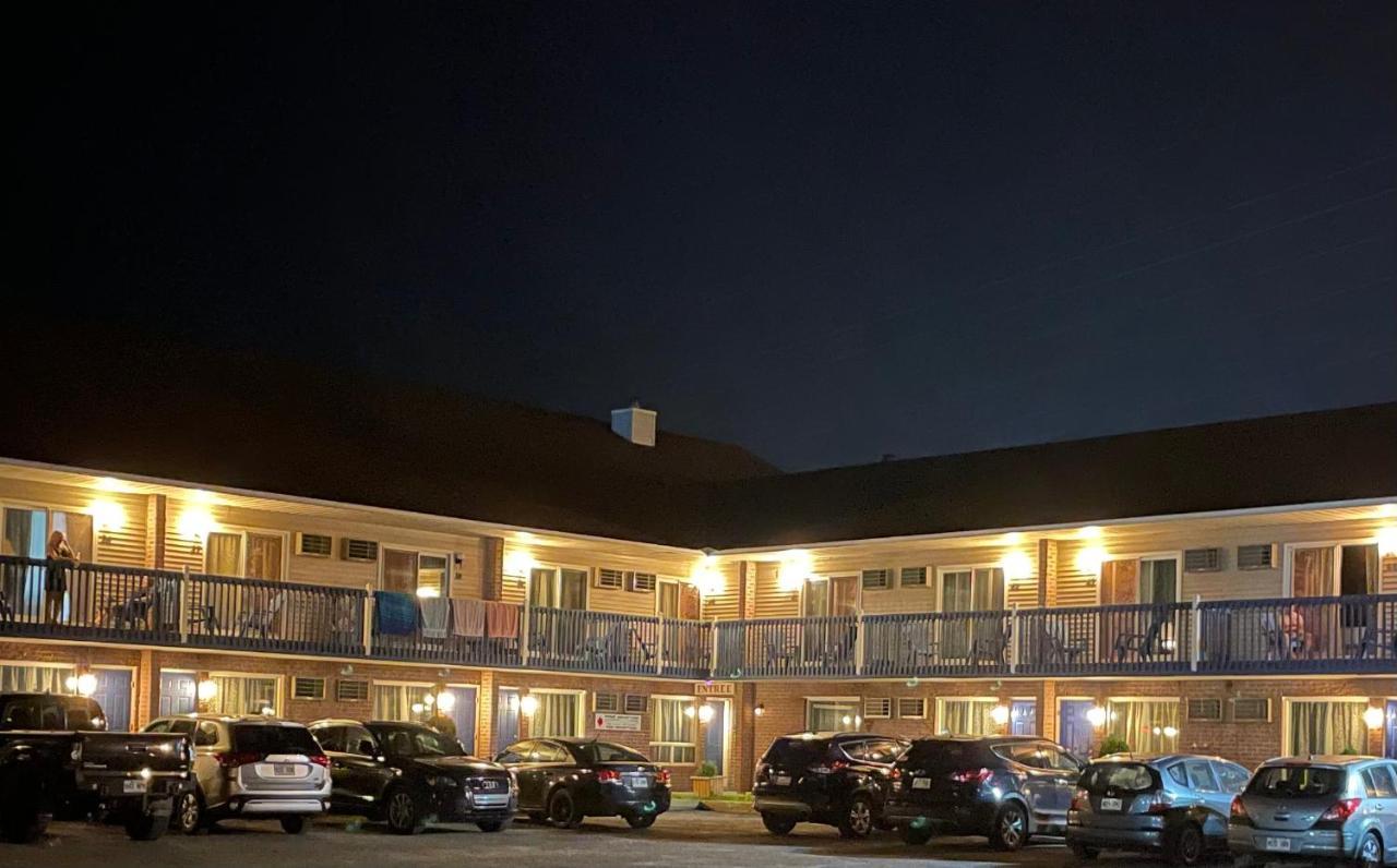 Hotel Motel Granby Esterno foto